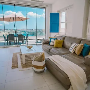 https://valletta-dream-penthouse.qawrahotelsmalta.org